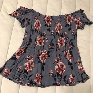 Kendall & Kylie off the shoulder cropped blouse